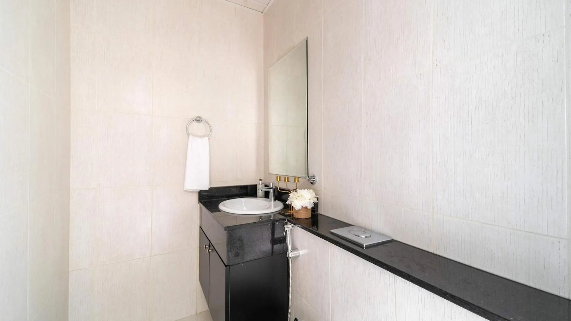 Apartment Frank Porter - Damac Tower 108 - 1Br Dubai United Arab Emirates